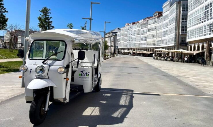 A Coruña: Premium Tuk Tuk Tour - Good To Know
