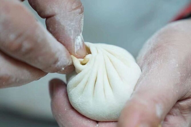 A Culinary Tour in Shanghai at Night - Tour Highlights