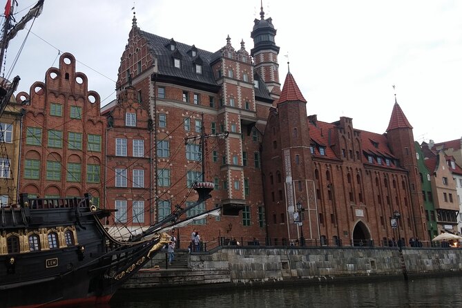 A Cultural Private Tour of Gdansk Old Town - Culinary Delights