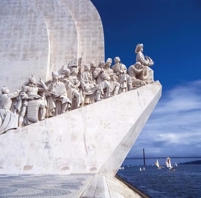 A Day in Lisbon: Private Tour - Authentic Experiences and Hidden Gems  