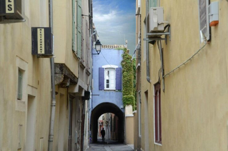 A Day in Provence: Les Baux De Provence, Saint Rémy and More - Exploring the Fountains of Saint Rémy