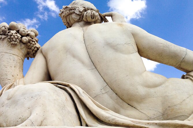 A Day in the Life of Paris - Private Tour With a Local - Relaxing in Picturesque Gardens