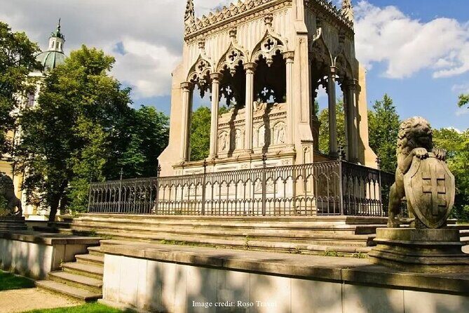 A Day in Warsaw: Private Full-Day Highlights Tour - Wilanow Cemetery and Final Relaxation