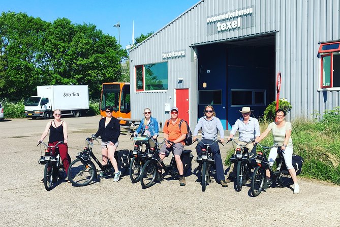 A Day of Solex Riding on Texel - Choosing a Meeting Point for the Activity