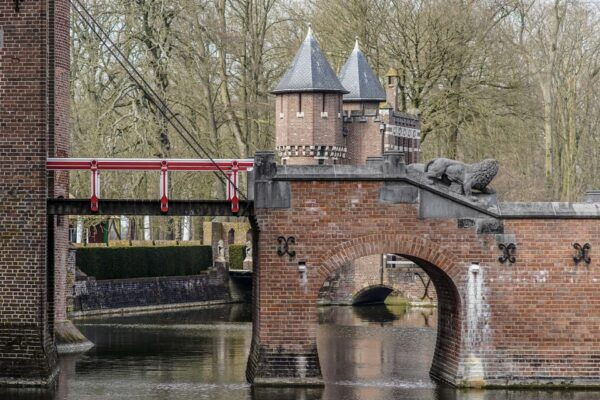 A Day Tour From Amsterdam to Amersfoort and Giethoorn (Turkish) - Transportation and Services