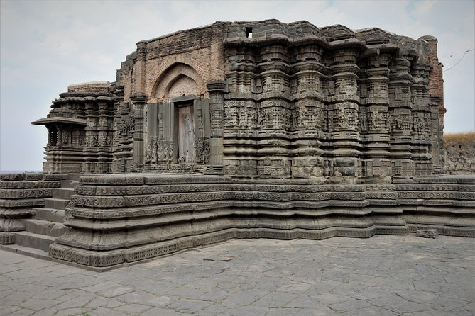 A Day Tour: Lonar Crator Lake With Mesmerizing Views - Reviews and Ratings
