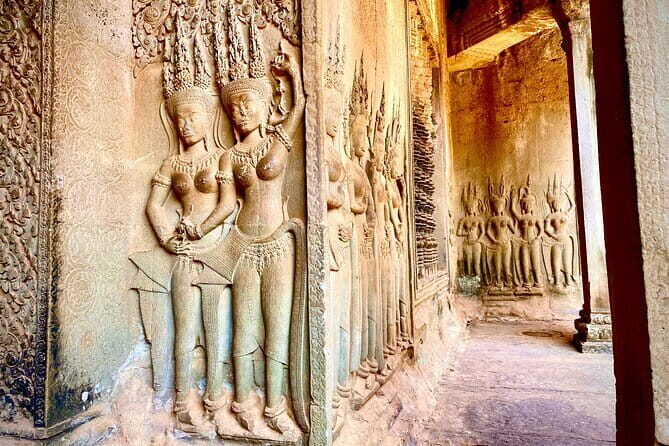 A Day Trip to Angkor Wat, Bayon, Taprohm from Phnom Penh - The Itinerary in Detail