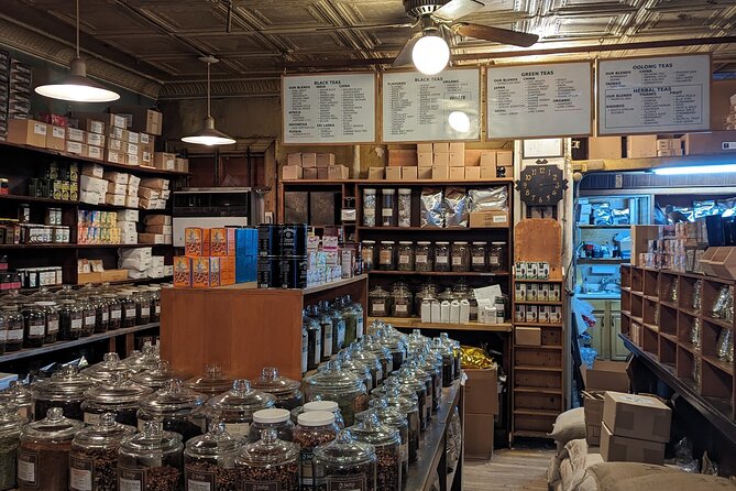 A Day Walk Between the Skyscraper Clusters of Manhattan - Roaming Financial Districts Skyline