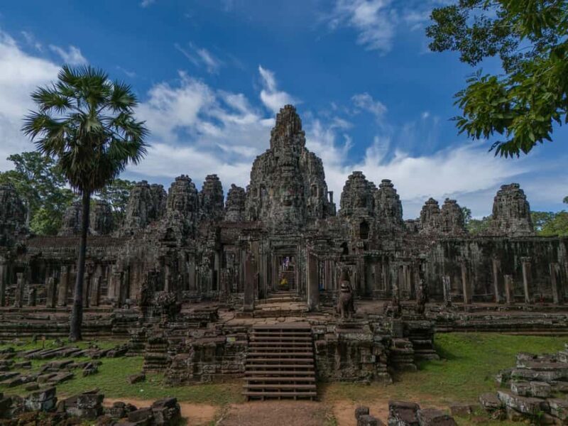 A day with a Portuguese-speaking guide to the temples of Angkor. - An In-Depth Look at the Angkor Experience