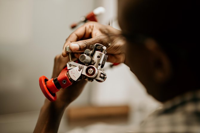 A Diamond Cutting Factory Tour, Experience How We Bring Rough Diamonds to Life - Whats Included