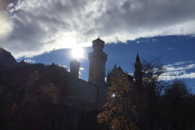 A Full Day Private Tour of Neuschwanstein Castle From Garmisch-Partenkirchen - Tour Inclusions and Amenities