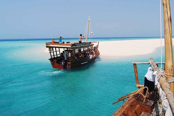A Full Day Safari Blue Tour And Blue Lagoon - Good To Know