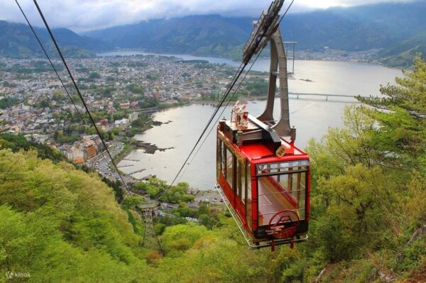 A Full Day Tour in a Private Car or Van of Mt Fuji - Customer Reviews and Ratings