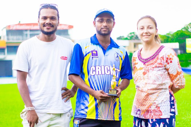A Game of Sri Lankan Cricket - Cricket Tours and Experiences for Tourists