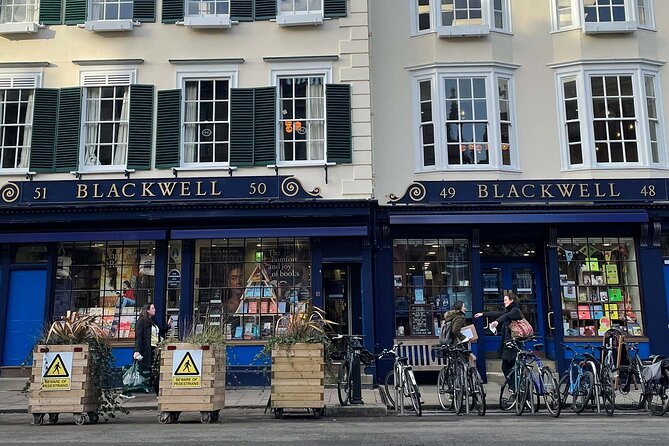 A Guide to the City of Dreaming Spires: A Self-Guided Audio Tour of Oxford - Dining and Shopping Experiences