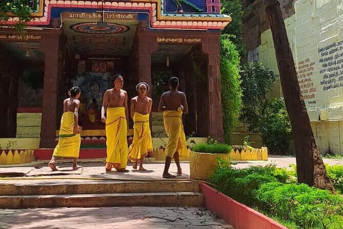 A Guided Cultural Immersion:Meenakshi Temples Night Ceremony - Exploring the Meenakshi Temple Night Ceremony