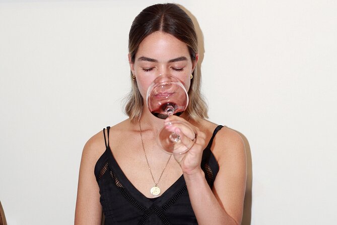 A Guided Portuguese Wines Tasting Experience in Lisbon - Inclusions