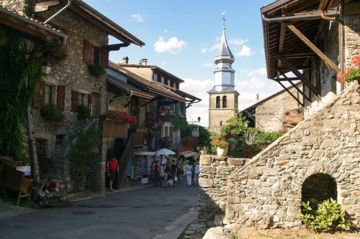 A Guided Tour of the Medieval Village of Yvoire - Pricing Details