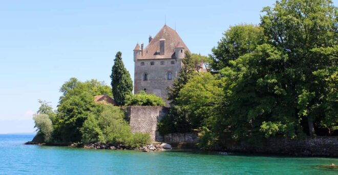 A Guided Tour of the Medieval Village of Yvoire - Itinerary Highlights