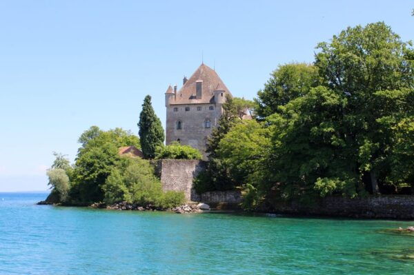 A Guided Tour of the Medieval Village of Yvoire - Booking Information