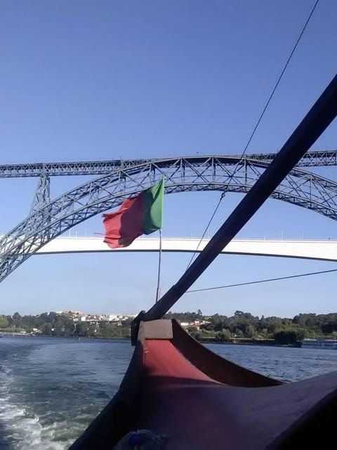 A Historical Treasure: Palácio Da Bolsa & River Cruise - Tour Description Breakdown