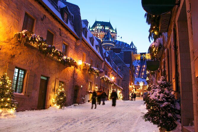 A Joyful Christmas: Private Walking Tour in Quebec - An In-Depth Look at the Quebec City Christmas Walking Tour