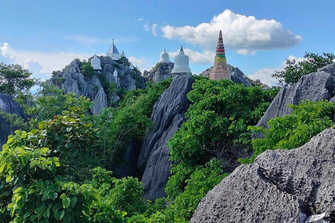 A Mountain Top Temples Wat Chalermphrakiat Lampang - Majestic Mountain Setting