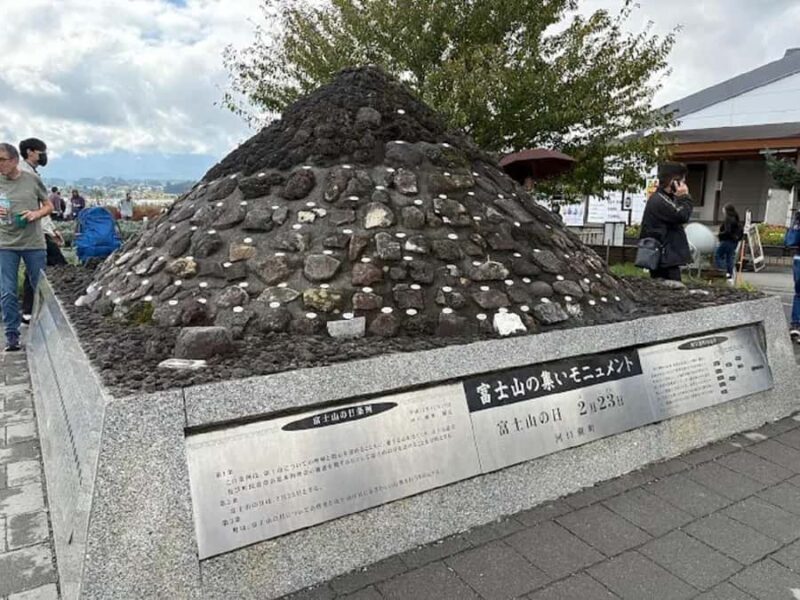 A Nature Escape to Fuji and Lake Kawaguchiko Guided Tour - A Musical Finish: European Charm and Melodies