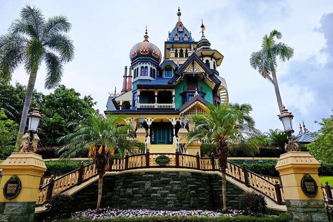 A One-Way Hotel Pick-Up Transfer to Hong Kong Disneyland - Considerations and Tips