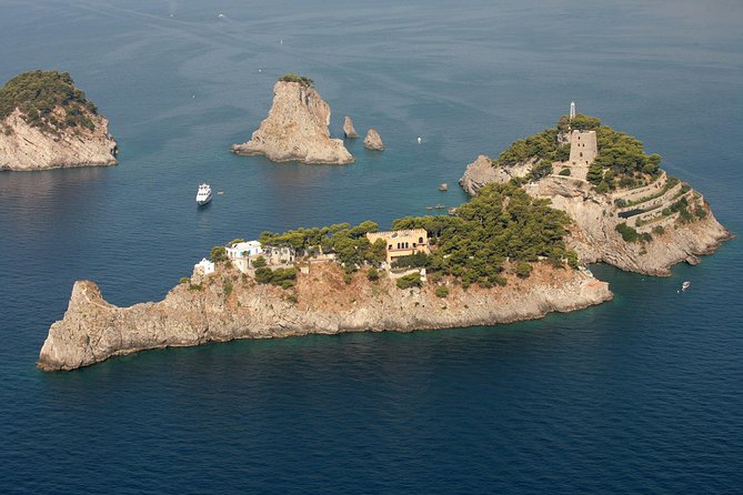 A Perfect Day Around Positano and the Amalfi Coast - Exploring the Amalfi Coast by Boat