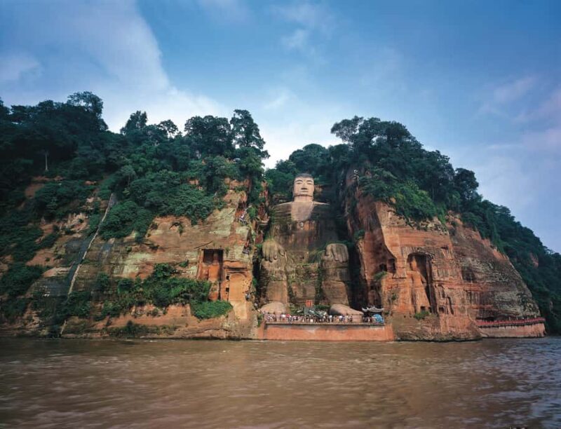 A Premium Day Trip: Leshan Giant Buddha and Panda Base - Good To Know