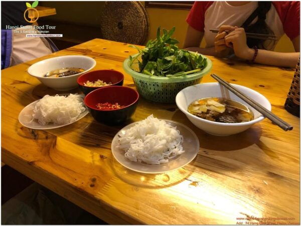 A Private Tour: Uncovering Hanoi Foodie With Train Street - Unique Locations to Discover