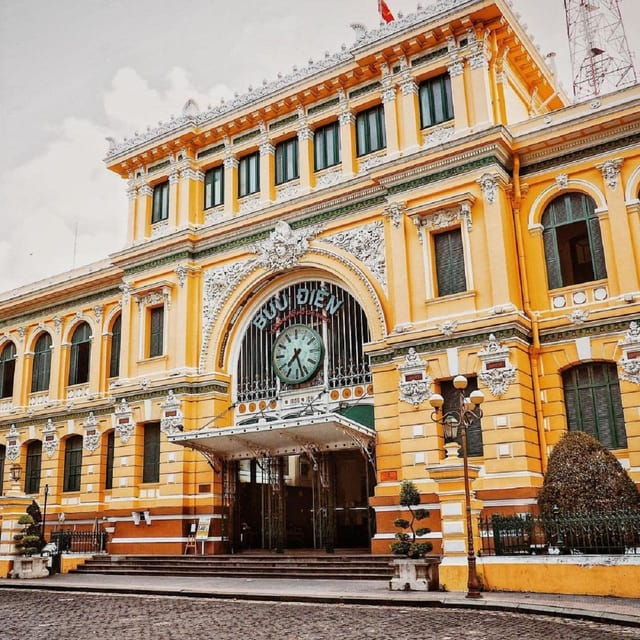 A Quick Trip Around Saigon City - Pickup and Group Details