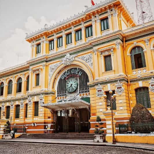 A Quick Trip Around Saigon City - Jade Emperor Pagoda