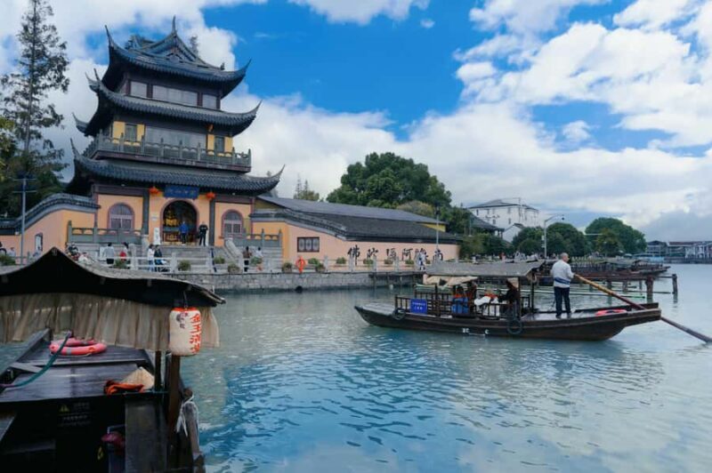 A Scenic Boat Tour, Classical Garden Walk of Zhujiajiao - Wandering Ancient Streets and Lanes