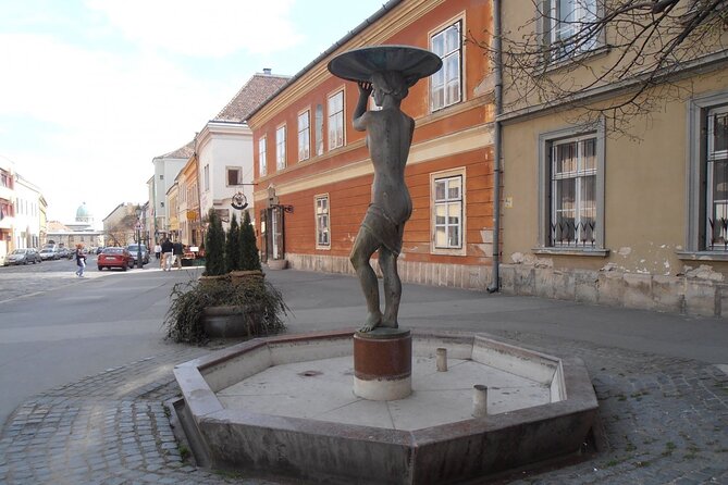 A Self-Guided Audio Tour of Budapest's Castle District - Meeting and Pickup