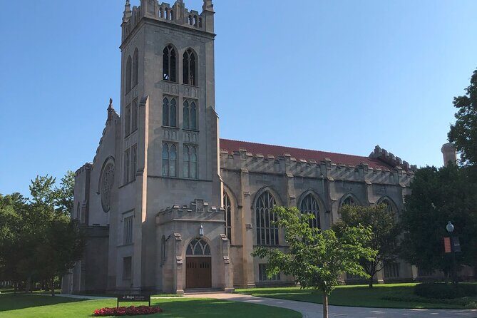 A Self-Guided Walking Audio Tour of Holland, Michigan - Practical Aspects and Tips for the Tour