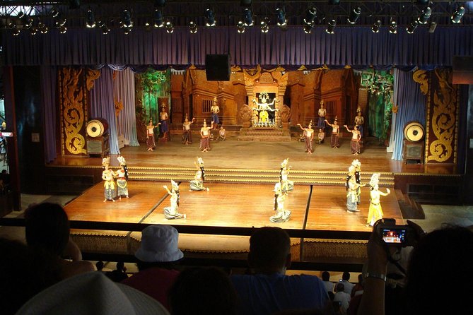 A Splendid Evening at Alcazar Cabaret - Show Details