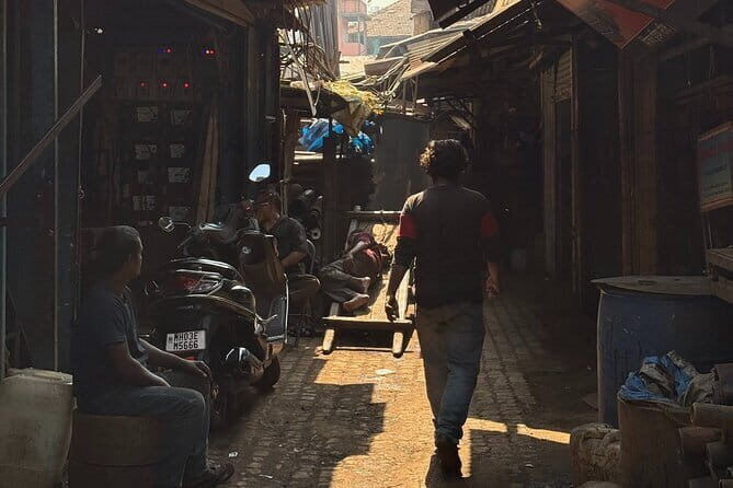 A Symphony of Seven Islands - Discover Mumbai's story in One Day - Good To Know