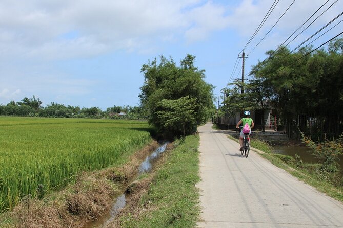A Taste of Rural Life in Ancient Thanh Toan - Meeting the Local Farmers