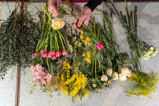 A Taste Of Spring" Bouquet Making Workshop in London - Meeting and Pickup Information