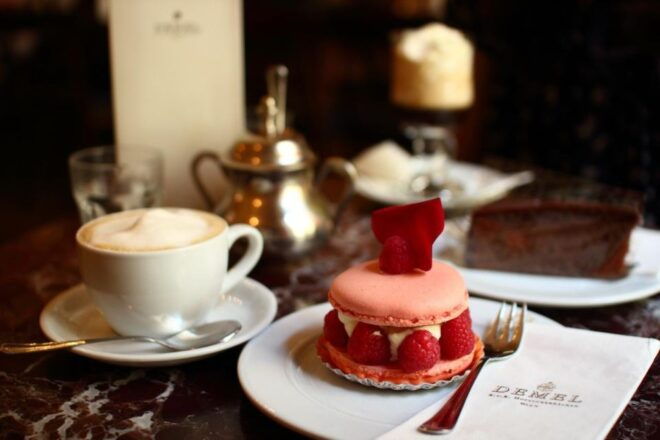 A Taste of Vienna: Pastries Tour Private Tour - Exploring Viennas Pastry Tradition