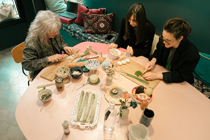 A Tasty 4-course Parisian Dinner in Montmartre - Start and End Time