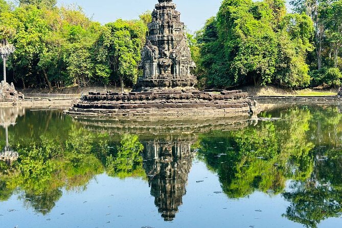 A Three-Day Journey Through Cambodias Ancient Marvels - Day 2: Discovering Bayon Temple