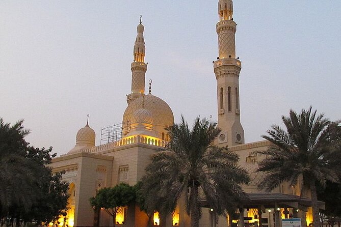 A Visit to Quranic Park & Jumeirah Mosque With Transfer - Transfer Service: Hassle-free Transportation