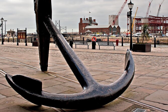 A Walk Through Time: History of Liverpool Walking Tour - Tour Guide Expertise