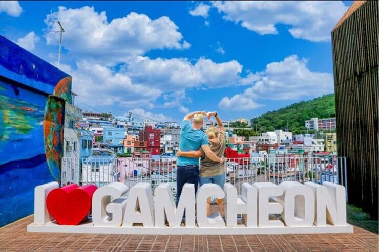 A Well-Rounded Small Group Busan Tour With a Certified Guide - Key Points
