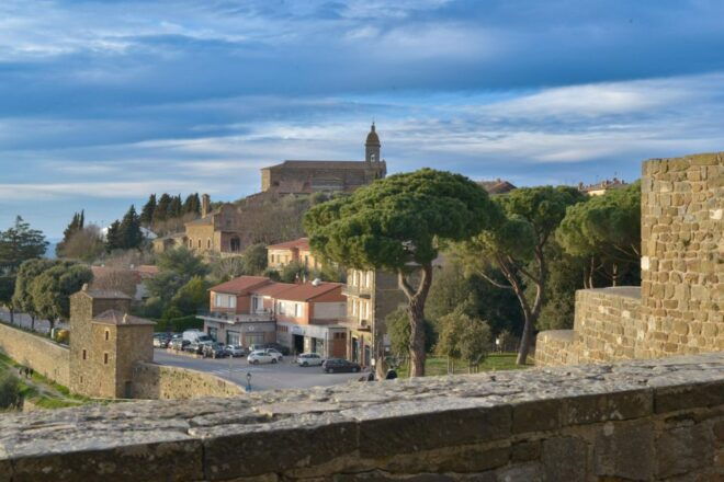 A Wine Bliss in Montalcino, Montepulciano, Val DOrcia - Booking Information