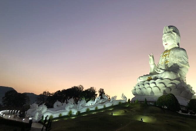 A wonderful day tour : Nice temples in town, THA-Myanmar Border. - Good To Know