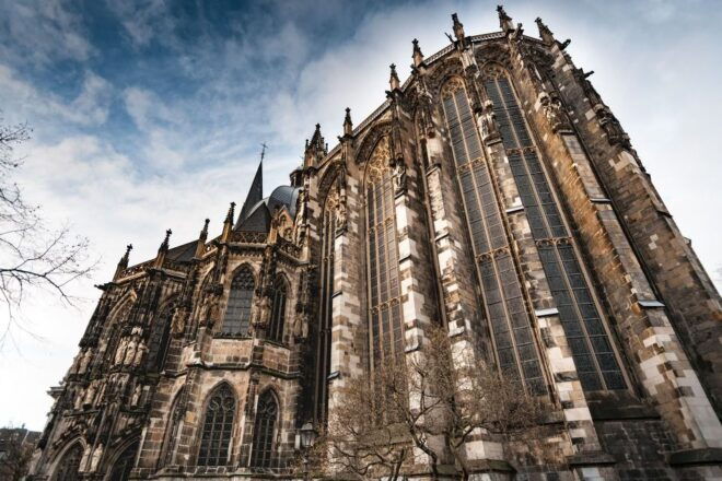 Aachen: Private Walking Tour With A Professional Guide - Common Questions
